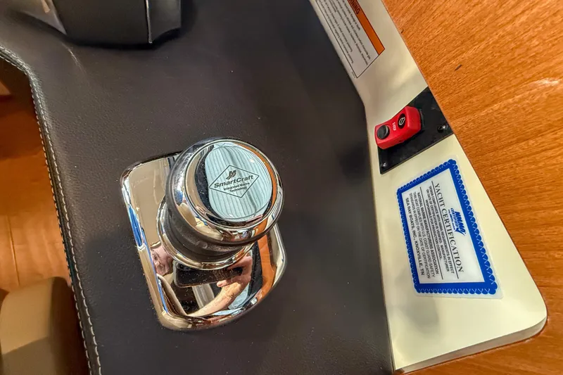 Slide: The Image of SmartCraft control panel on 2016 Sea Ray Sundancer 510 yacht dashboard. - 17