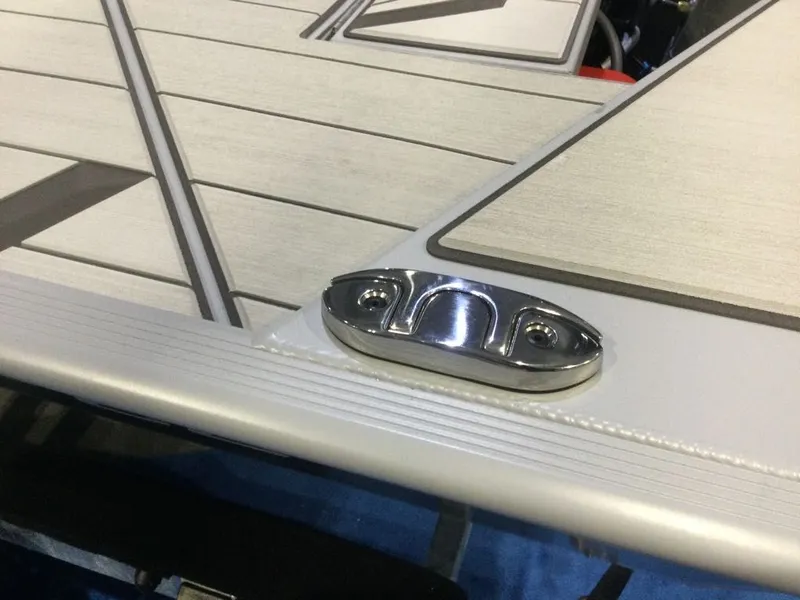 Slide: The Image of Tracker CLASSIC CC 2026 - 28