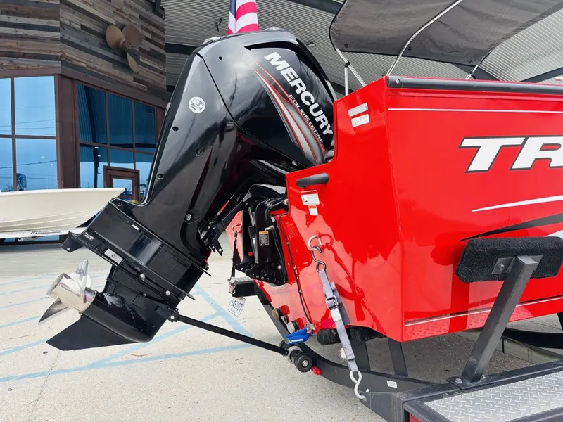 Slide: The Image of Tracker pro v 175 guide 2016 - 9