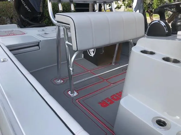 Slide: The Image of Contender 25 Bay 2019 - 7