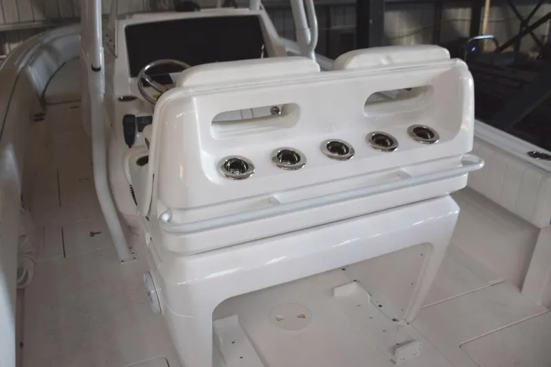 Slide: The Image of Forward storage hatch is centerline between forward seating and anchor locker - 19