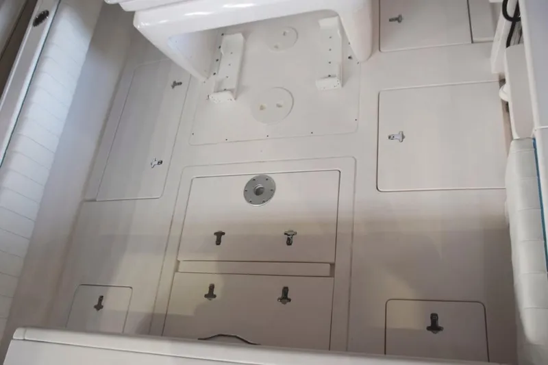 Slide: The Image of Cockpit deck - 30