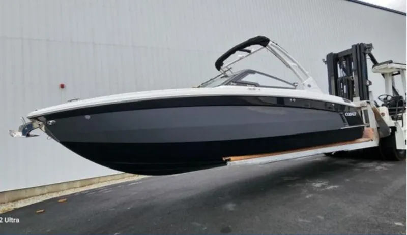 The Image of Cobalt R8 Surf 2025 - 1