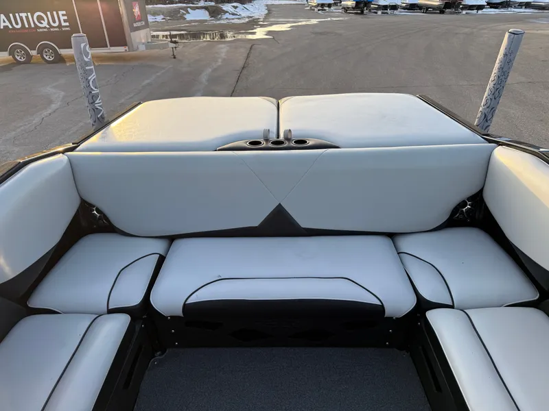 Slide: The Image of Axis A22 2011 - 16