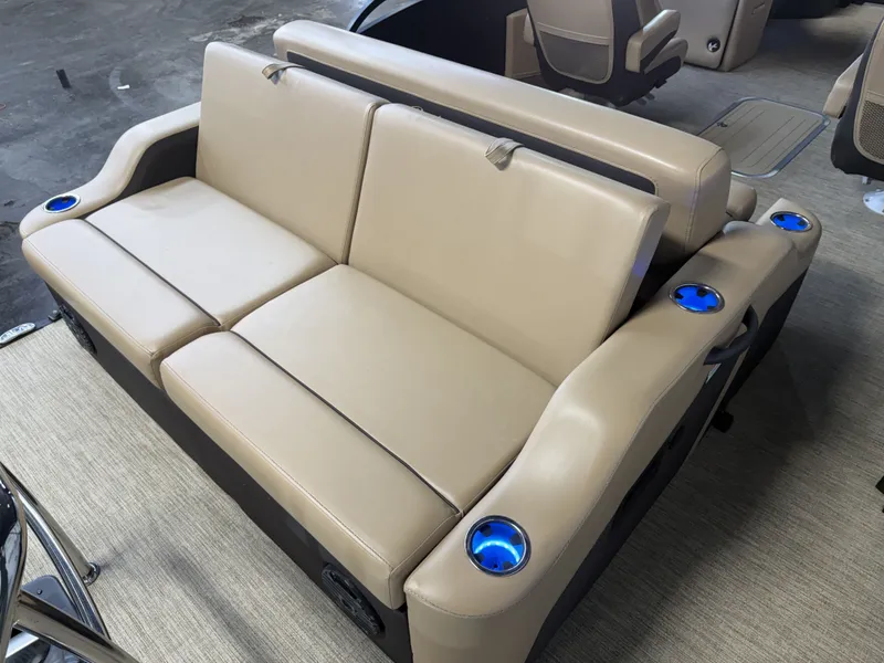 Slide: The Image of Barletta Cabrio 22UC 2022 - 26