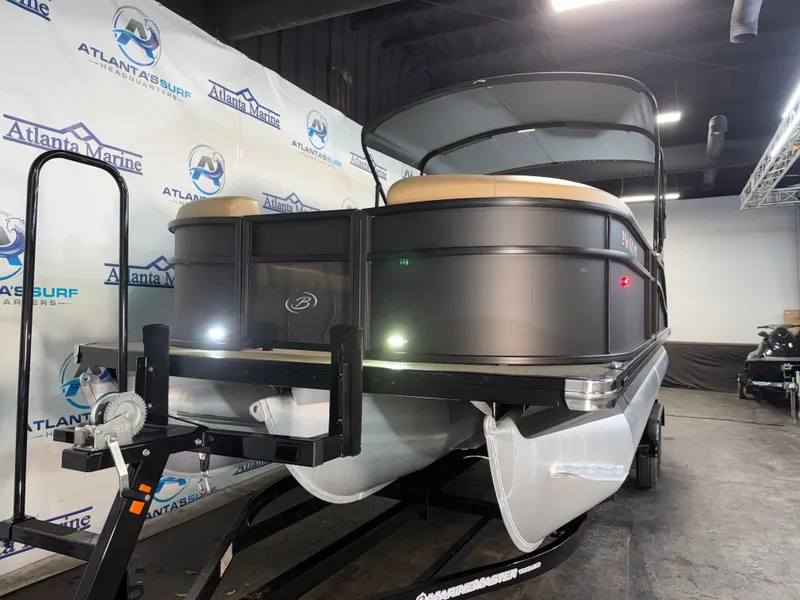 Slide: The Image of Barletta Cabrio 22UC 2022 - 3