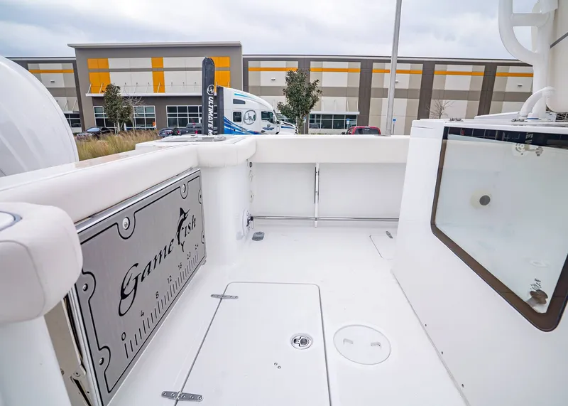 Slide: The Image of Sea Hunt Gamefish 28 Coffin Box 2026 - 8