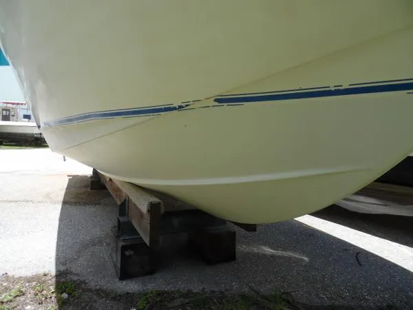 Slide: The Image of Chris-Craft 28 Catalina Express 1979 - 3