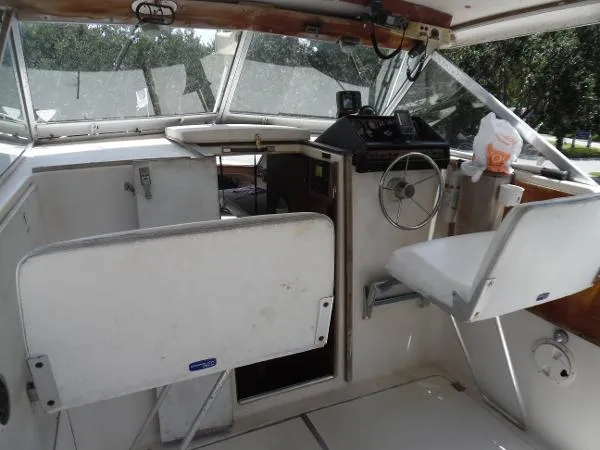 Slide: The Image of Chris-Craft 28 Catalina Express 1979 - 8