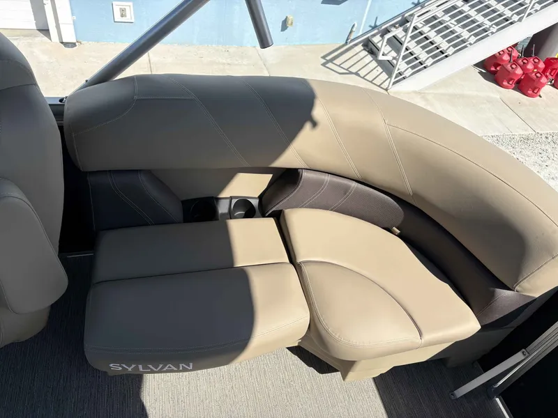 Slide: The Image of Sylvan 8520 LZ 2026 - 10