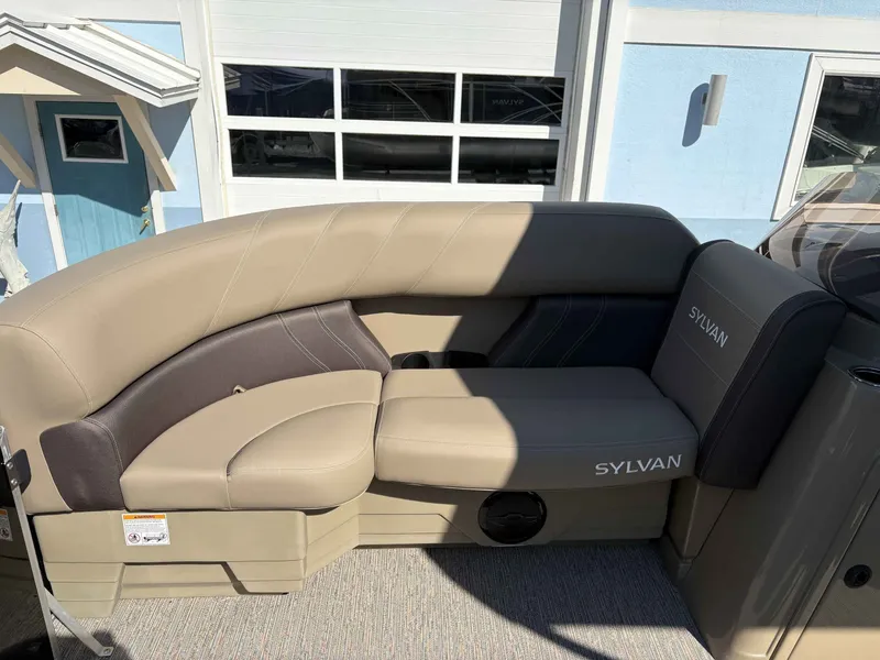 Slide: The Image of Sylvan 8520 LZ 2026 - 5