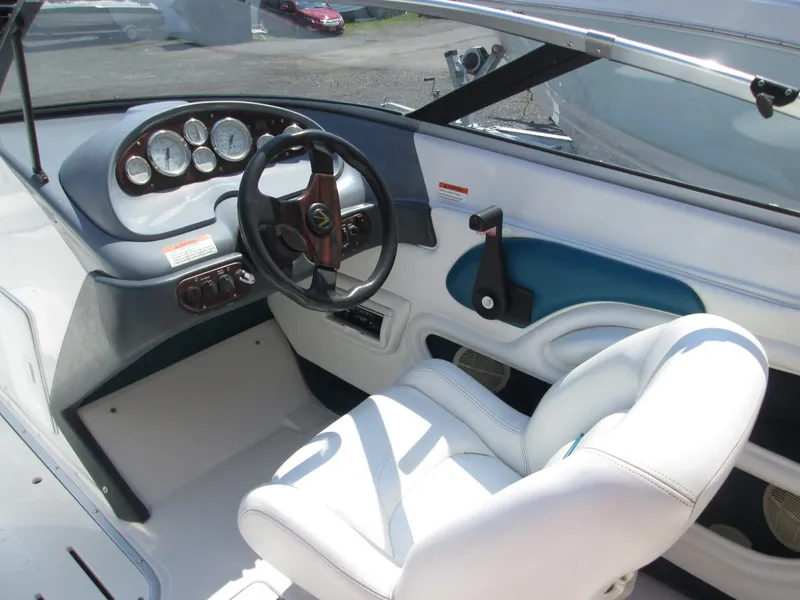 Slide: The Image of Chris-Craft 1996 - 5