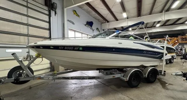 Slide: The Image of Crownline Boats 200 LS 2007 - 3