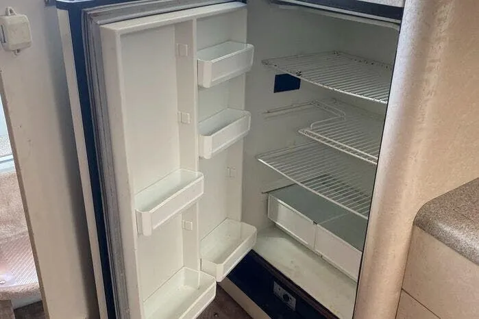 Slide: The Image of Formula 400 Super Sport 400 SS 2001 - 13