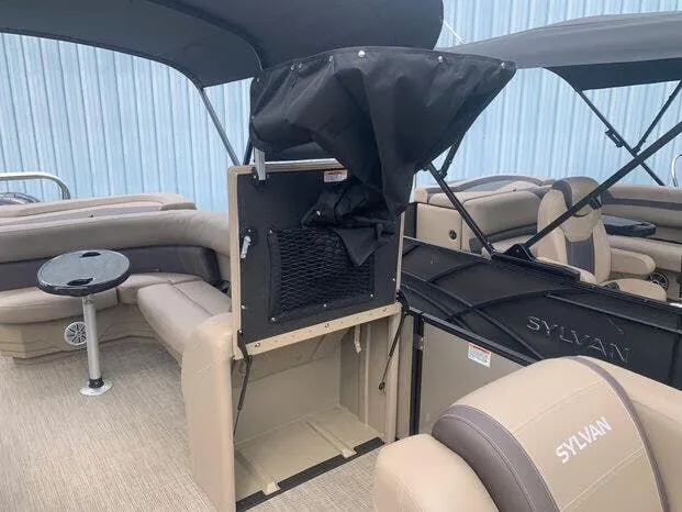 Slide: The Image of Sylvan Mirage 8522 CRS 2023 - 8