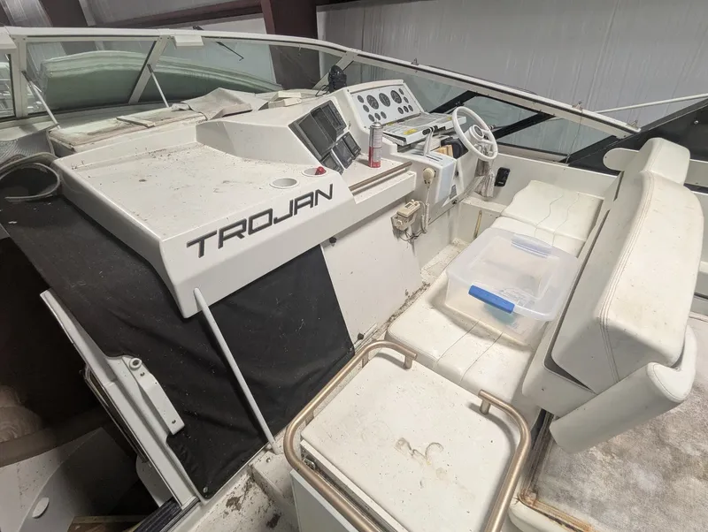 Slide: The Image of Trojan 390 Express 1994 - 5