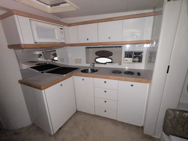 Slide: The Image of Trojan 390 Express 1994 - 7