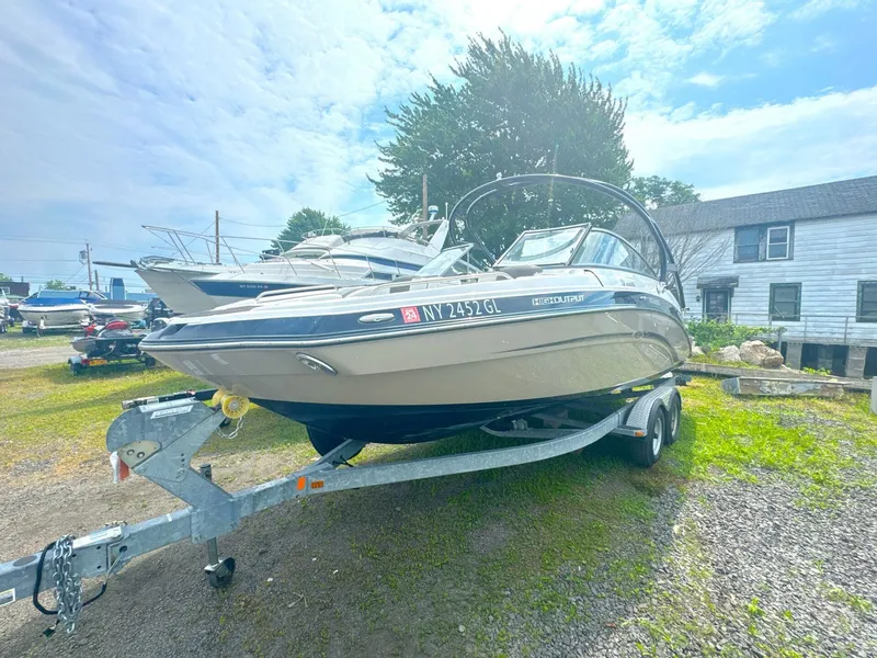 Slide: The Image of Yamaha 242 Limited S 2013 - 2