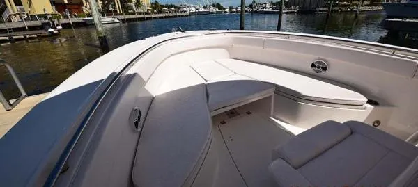 Slide: The Image of Robalo 300 2014 - 5