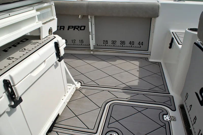 Slide: The Image of 2018 SEA PRO 239 CC - Image 12 - 12