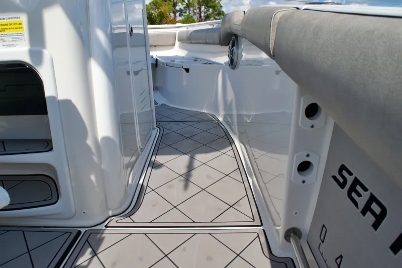 Slide: The Image of 2018 SEA PRO 239 CC - Image 29 - 29