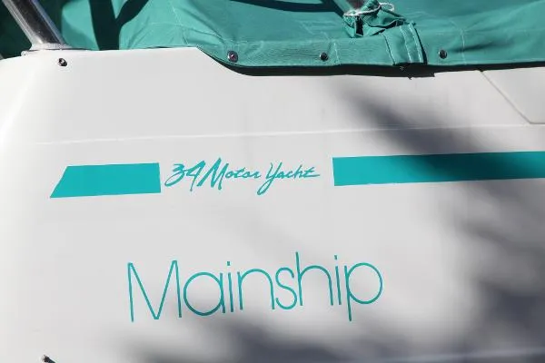 Slide: The Image of Mainship 34 Motor Yacht 1996 - 6