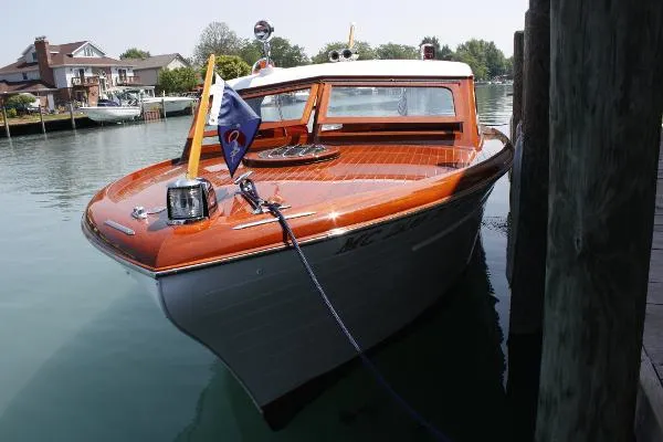 Slide: The Image of Chris-Craft 29 Semi-Enclosed 1955 - 4