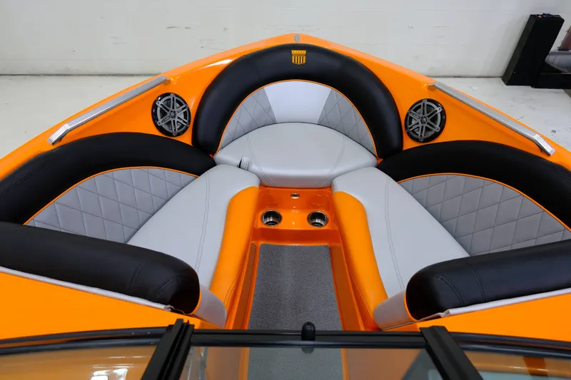 Slide: The Image of MasterCraft X10 2015 - 14