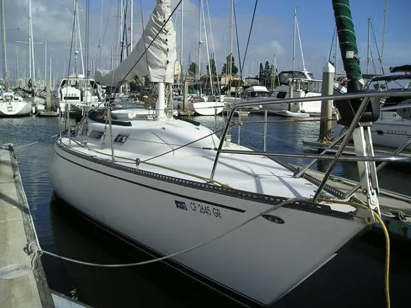 Slide: The Image of Catalina 38 1980 - 0