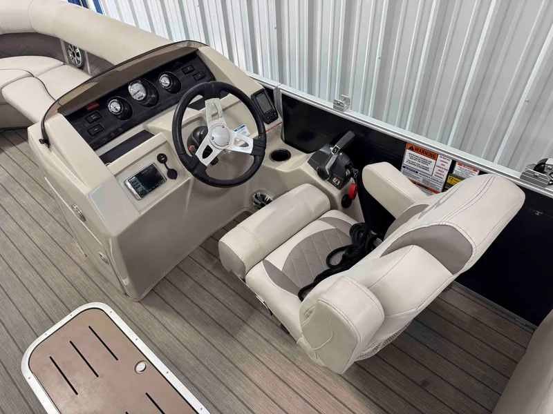 Slide: The Image of Bennington 24SSRX 2017 - 11