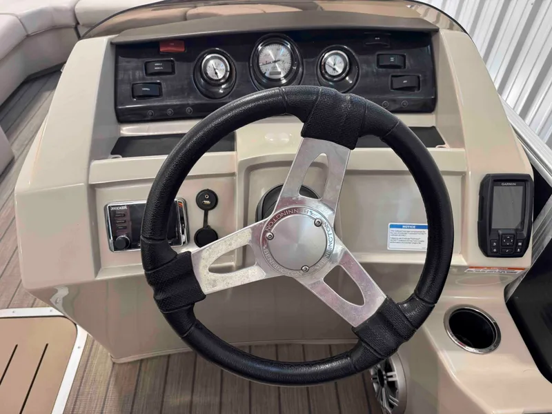 Slide: The Image of Bennington 24SSRX 2017 - 15