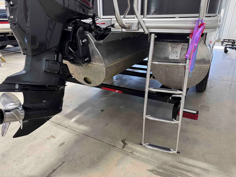 Slide: The Image of Bennington 24SSRX 2017 - 5