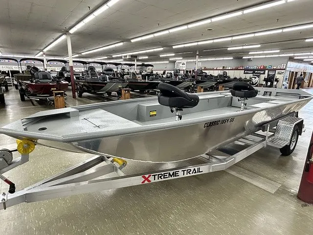 The Image of Xtreme Boats Classic 1854SS Tunnel 2026 - 1