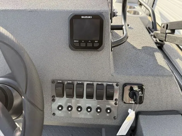 Slide: The Image of SeaArk Easy 200 2026 - 19