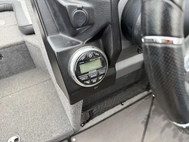 Slide: The Image of Lund 2275 Baron Sport 2020 - 25