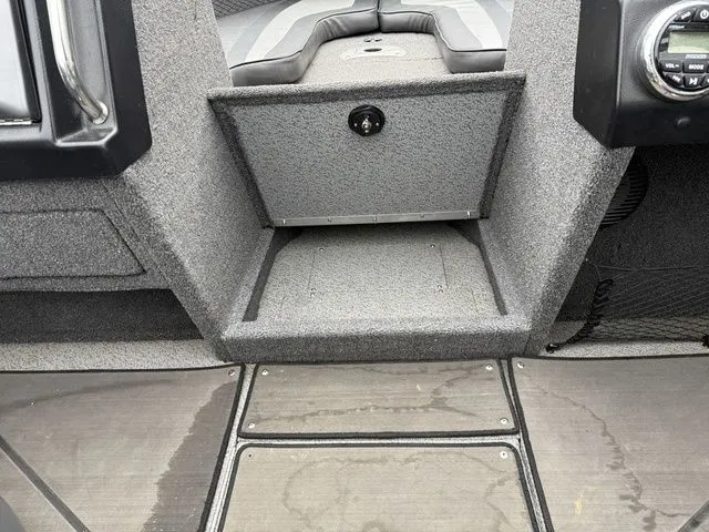 Slide: The Image of Lund 2275 Baron Sport 2020 - 28