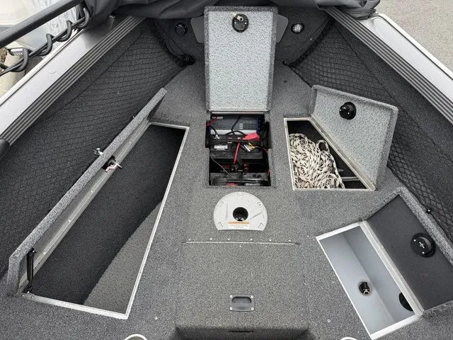 Slide: The Image of Lund 2275 Baron Sport 2020 - 32