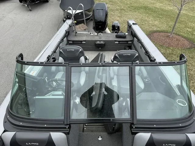 Slide: The Image of Lund 2275 Baron Sport 2020 - 34