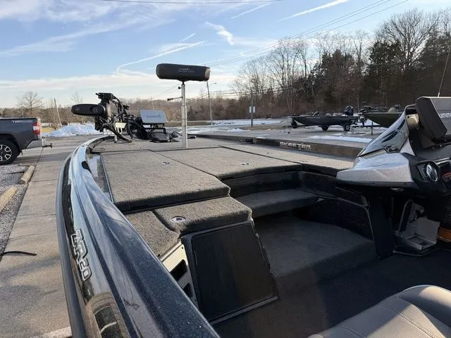 Slide: The Image of Skeeter ZXR20 2023 - 15