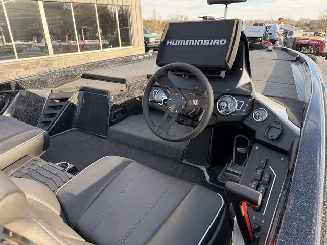 Slide: The Image of Skeeter ZXR20 2023 - 5