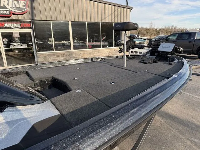 Slide: The Image of Skeeter ZXR20 2023 - 7