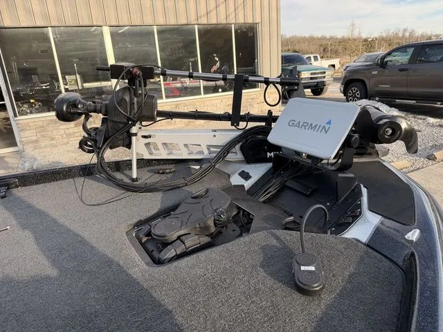 Slide: The Image of Skeeter ZXR20 2023 - 8