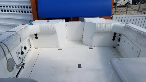 Slide: The Image of Fountain 38 Express Cruiser 2005 - 9