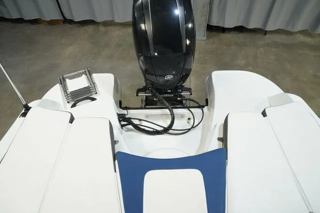 Slide: The Image of Tahoe 450 TF 2018 - 21