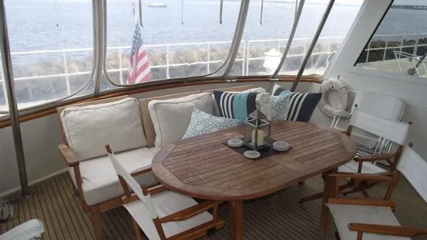 Slide: The Image of Hatteras Motor Yacht 1995 - 10