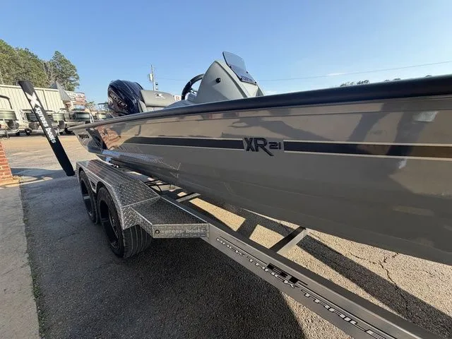 Slide: The Image of Xpress XR 21 BASS 2026 - 10