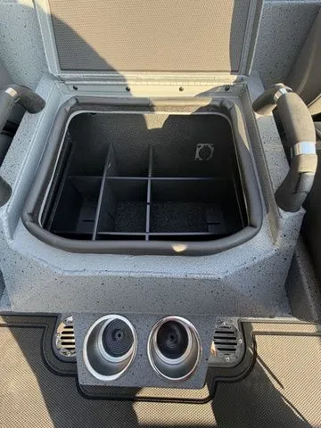 Slide: The Image of Xpress XR 21 BASS 2026 - 21