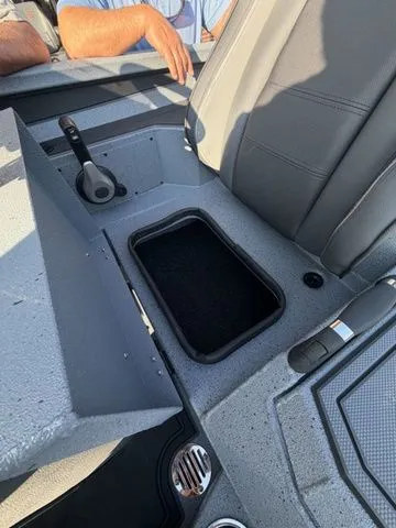 Slide: The Image of Xpress XR 21 BASS 2026 - 24