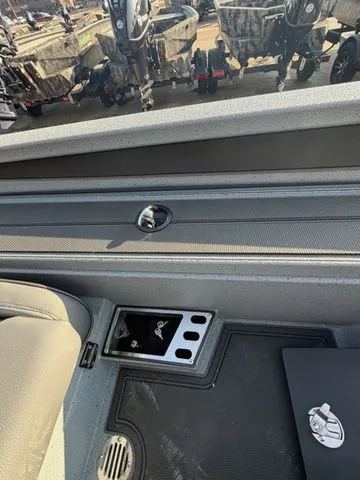 Slide: The Image of Xpress XR 21 BASS 2026 - 34