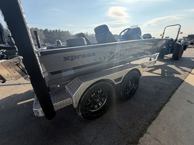 Slide: The Image of Xpress XR 21 BASS 2026 - 4